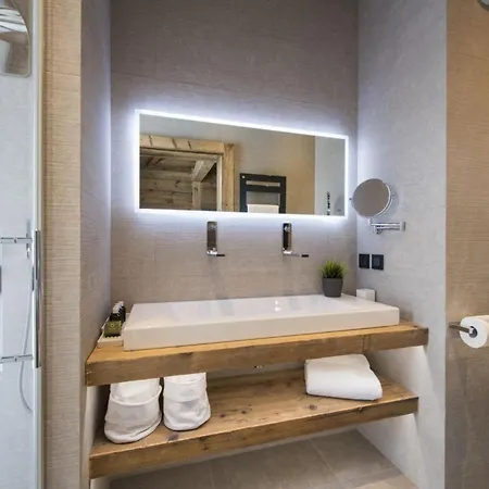 Appartamento Chalet Zell: An Exquisite Base For Alpine *